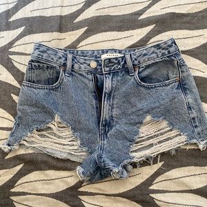 Pacsun size 26 high rise festival shorts rips below pockets